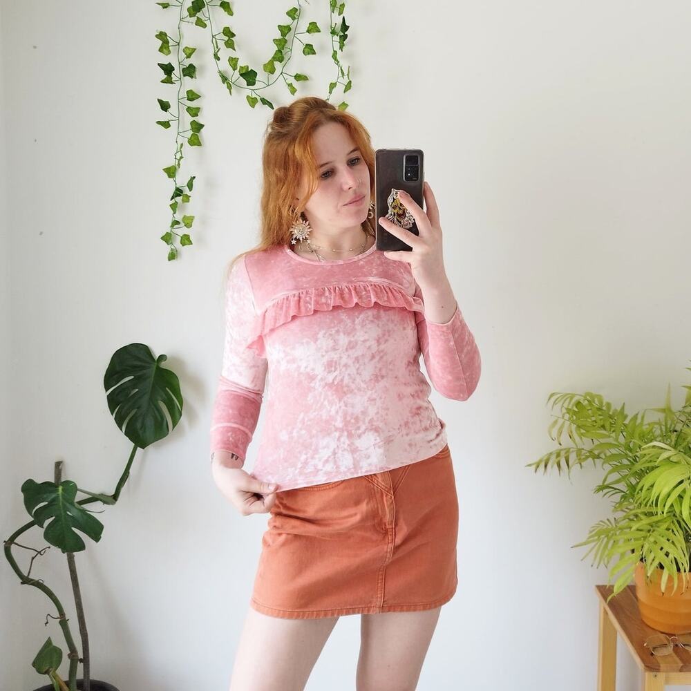 Arizona Sugar pink velvet top size M Long sleeved with peplum ruffle.